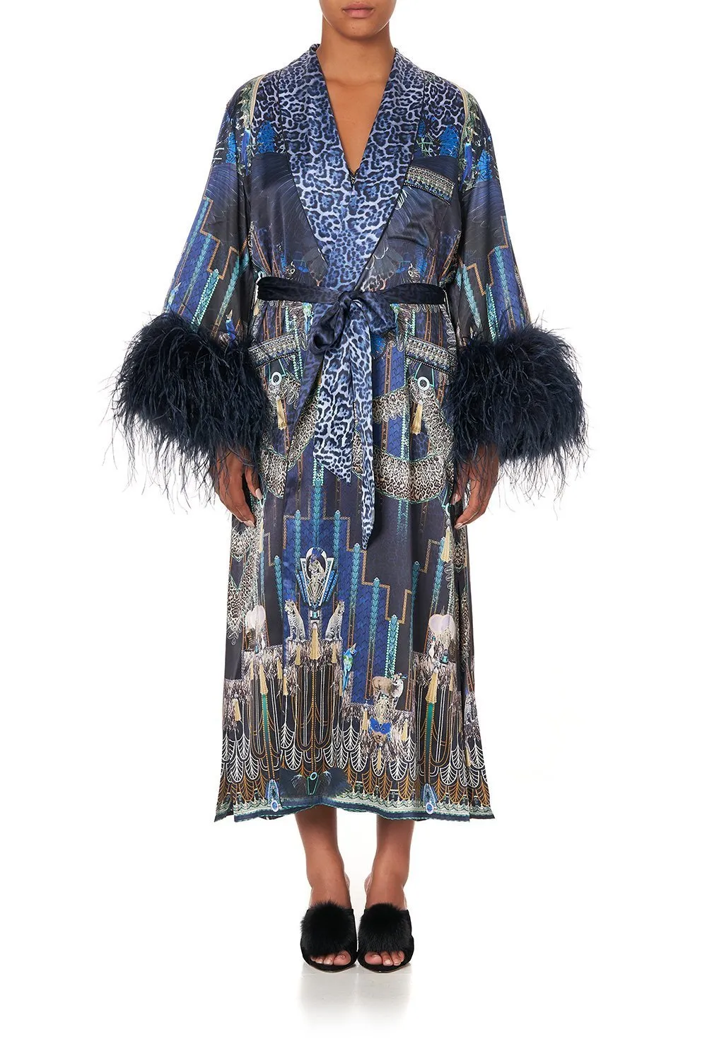 LONG ROBE WITH FLARED SLEEVE DRIPPING IN DECO
