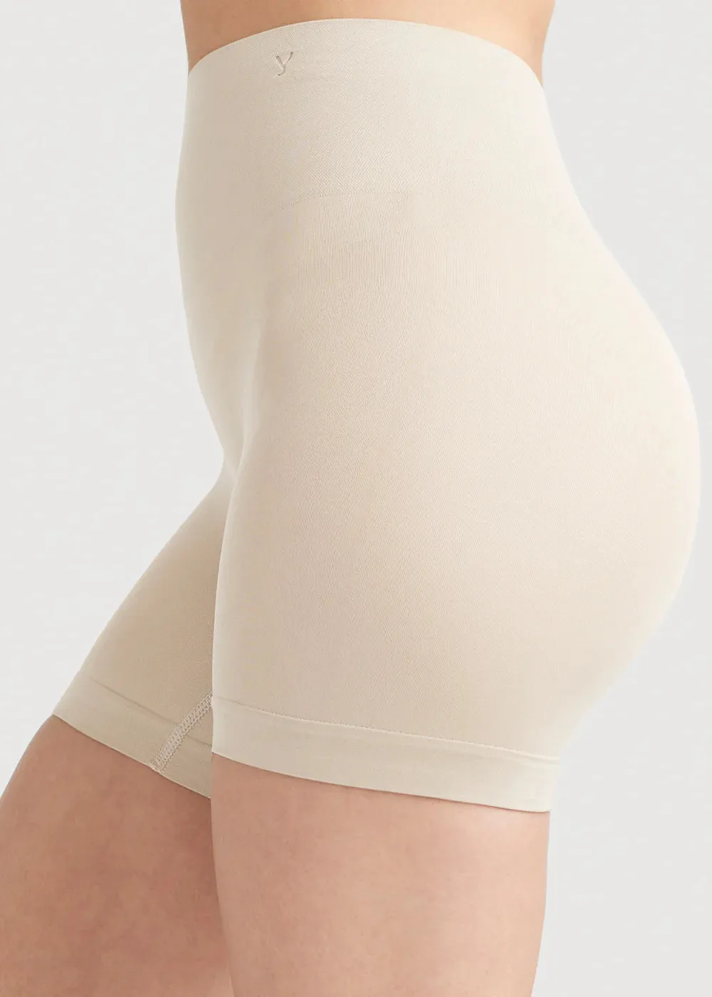ULTRALIGHT SHAPING SHORT