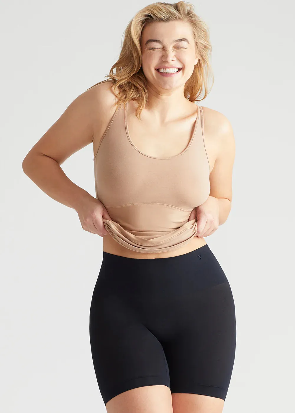 ULTRALIGHT SHAPING SHORT