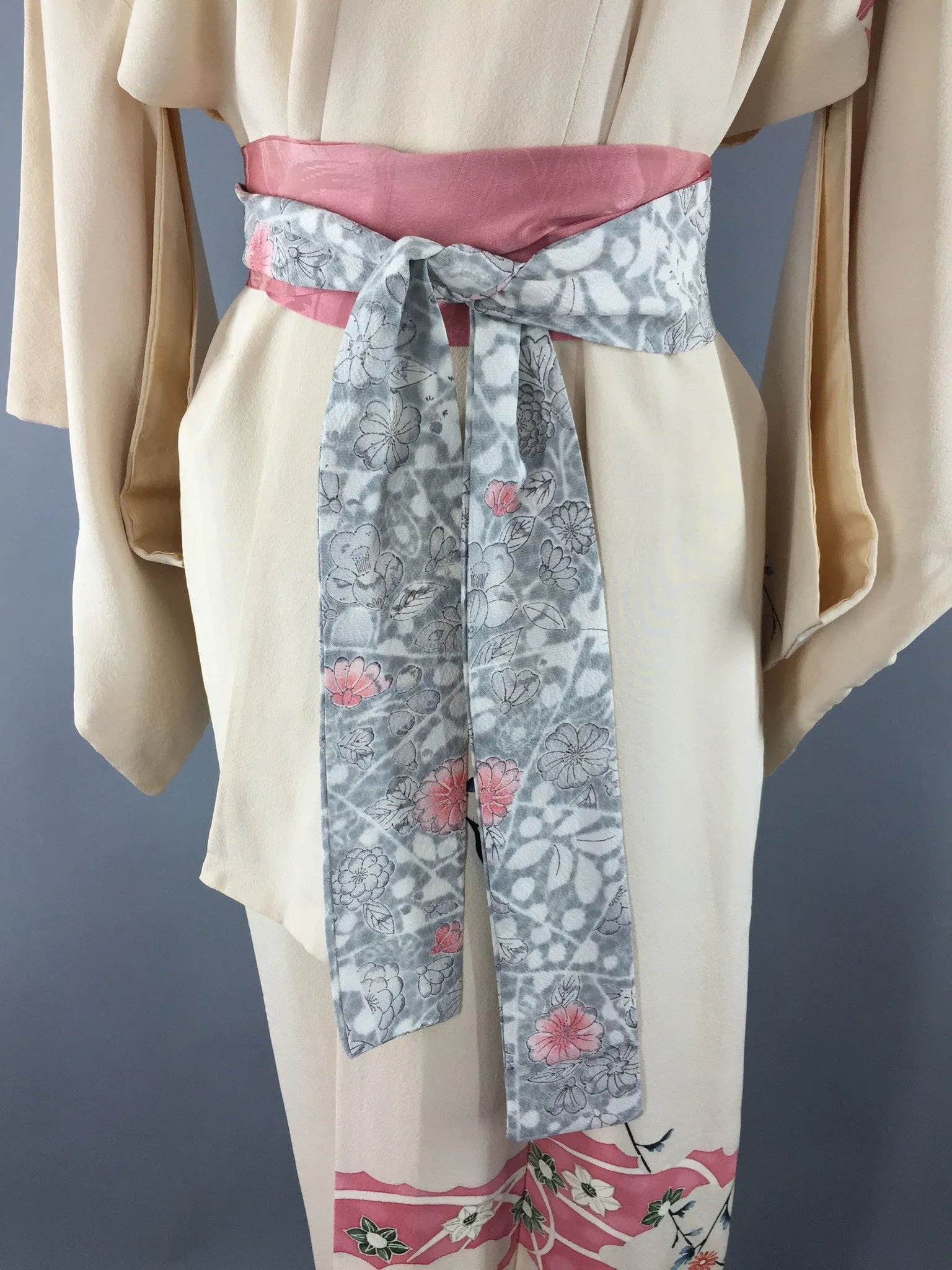 Vintage 1940s Silk Kimono Robe / Art Deco Ivory and Pink Floral